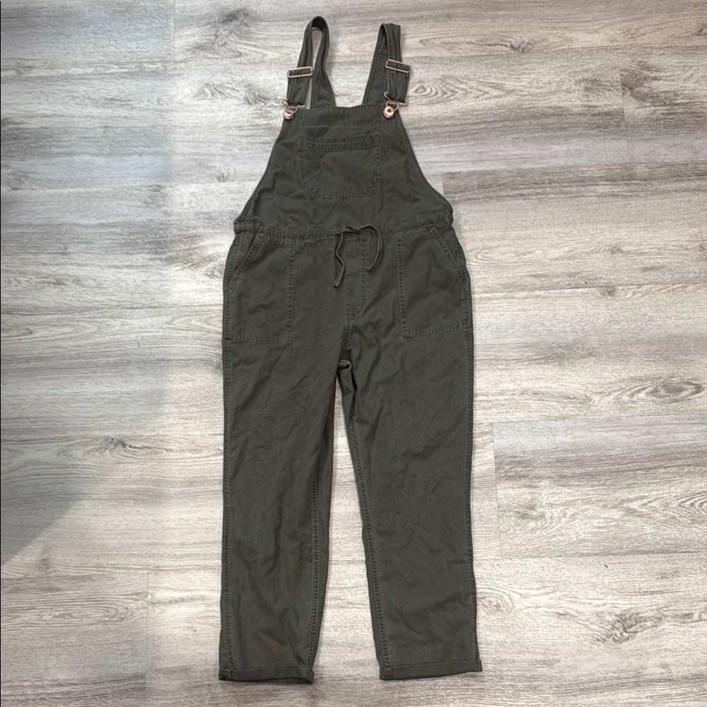 Chic Olive Overalls with Adjustable Straps